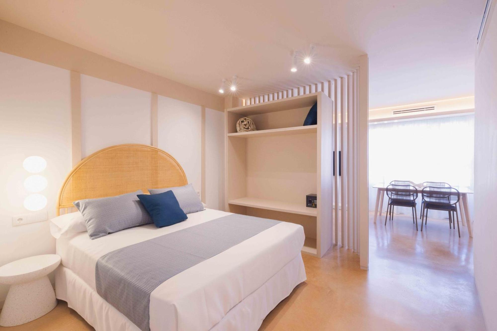 Los 6 By Grupo Ccommo Murcia Exterior photo