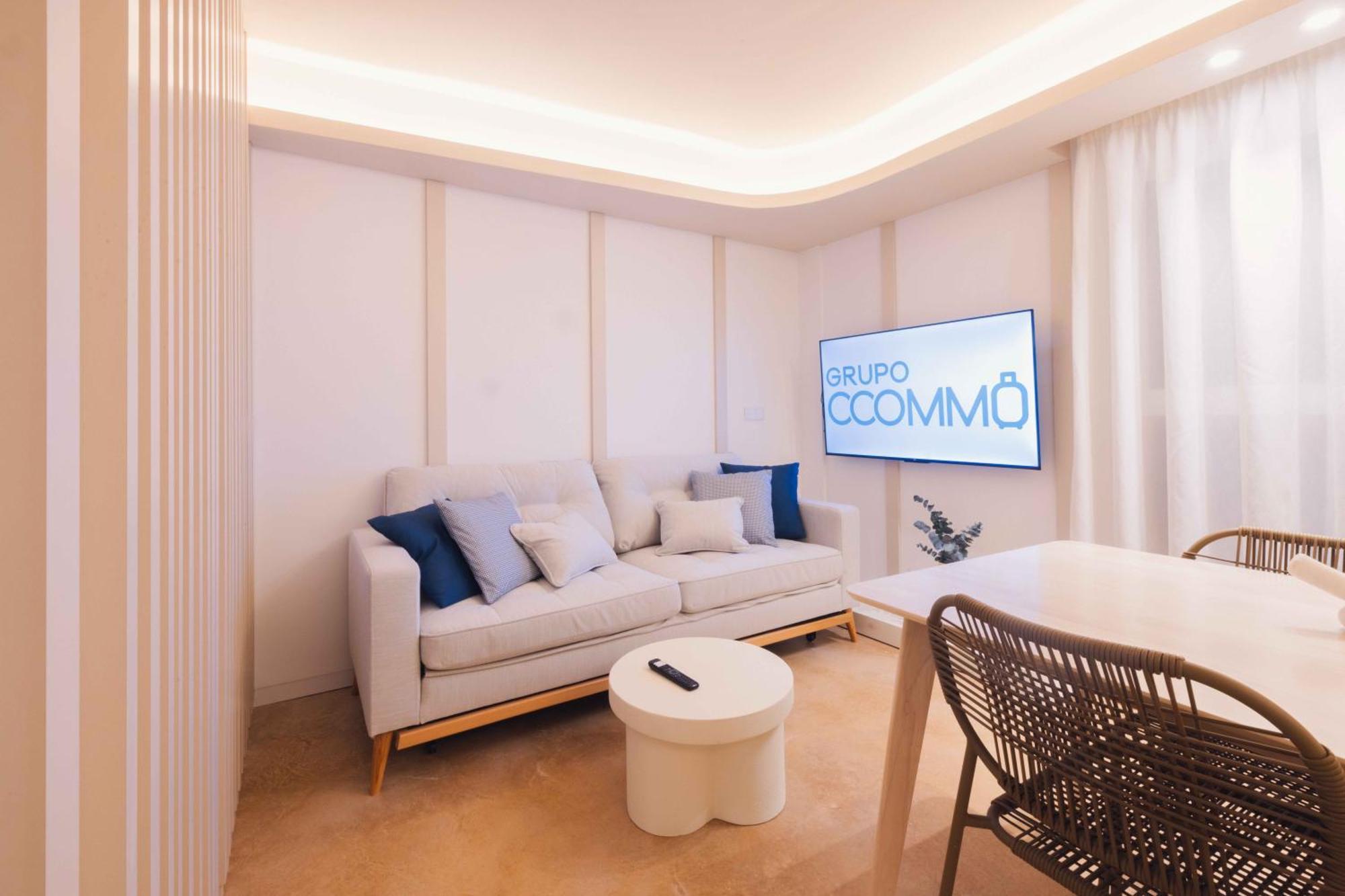 Los 6 By Grupo Ccommo Murcia Exterior photo