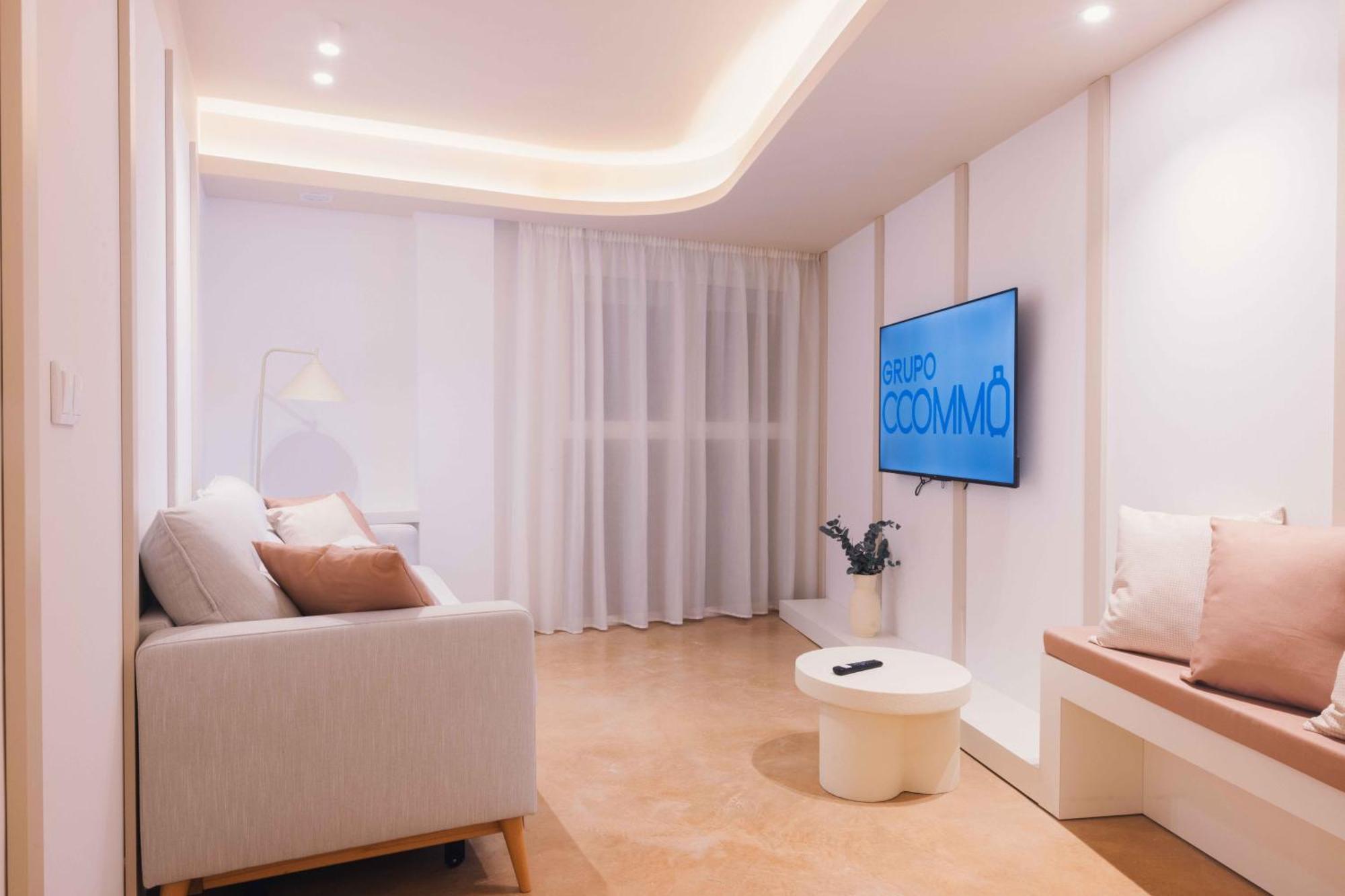 Los 6 By Grupo Ccommo Murcia Exterior photo